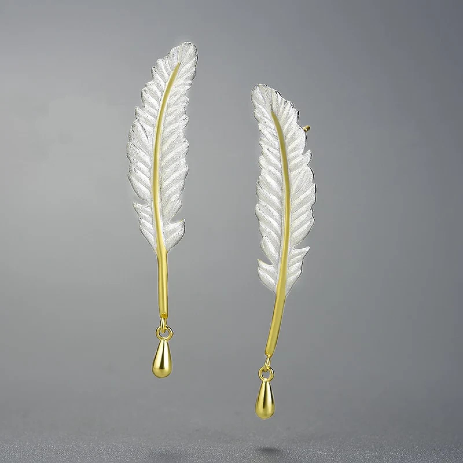 Sliver ring, shape as Flower with stone, Chandi earring, chandi ring, 18k gold plated, chandi online store.